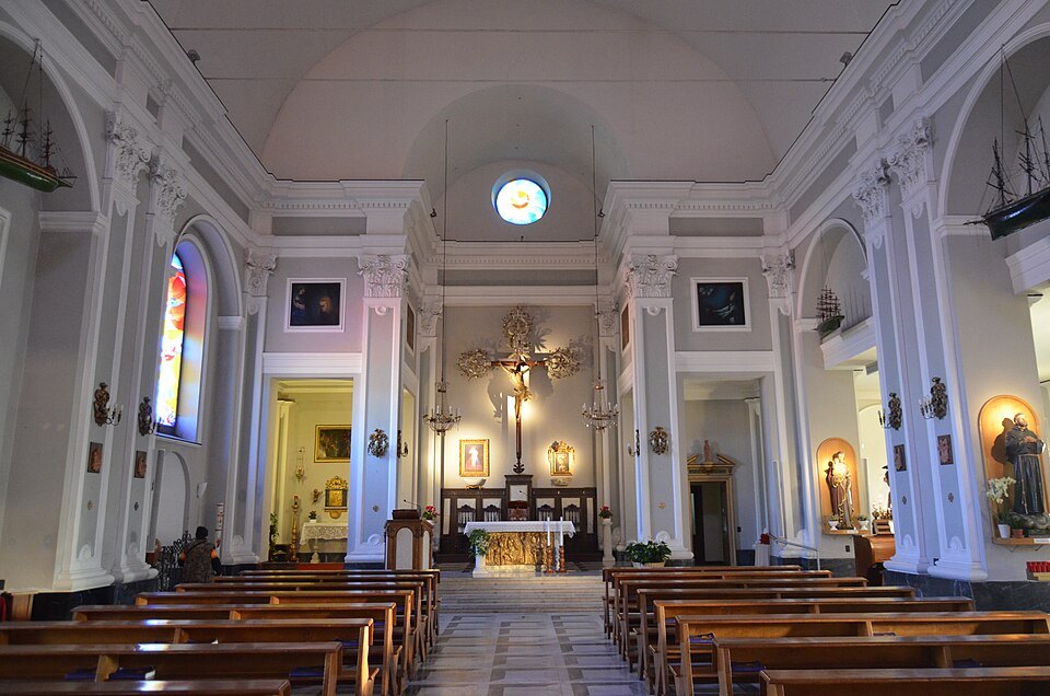 The plain white interior of Sant'Antonio, the church above Boccadasse