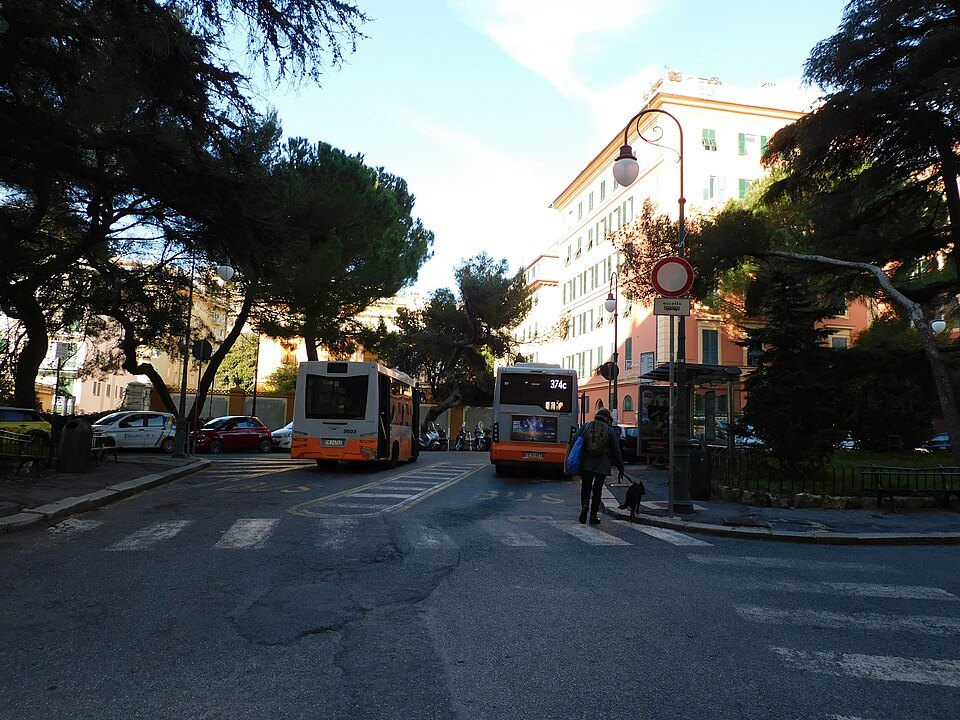 The bus stop at Castelletto, the terrace behind the trees