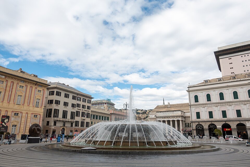 The fountain and the Accademia Ligustica, with the palaces of the square behind