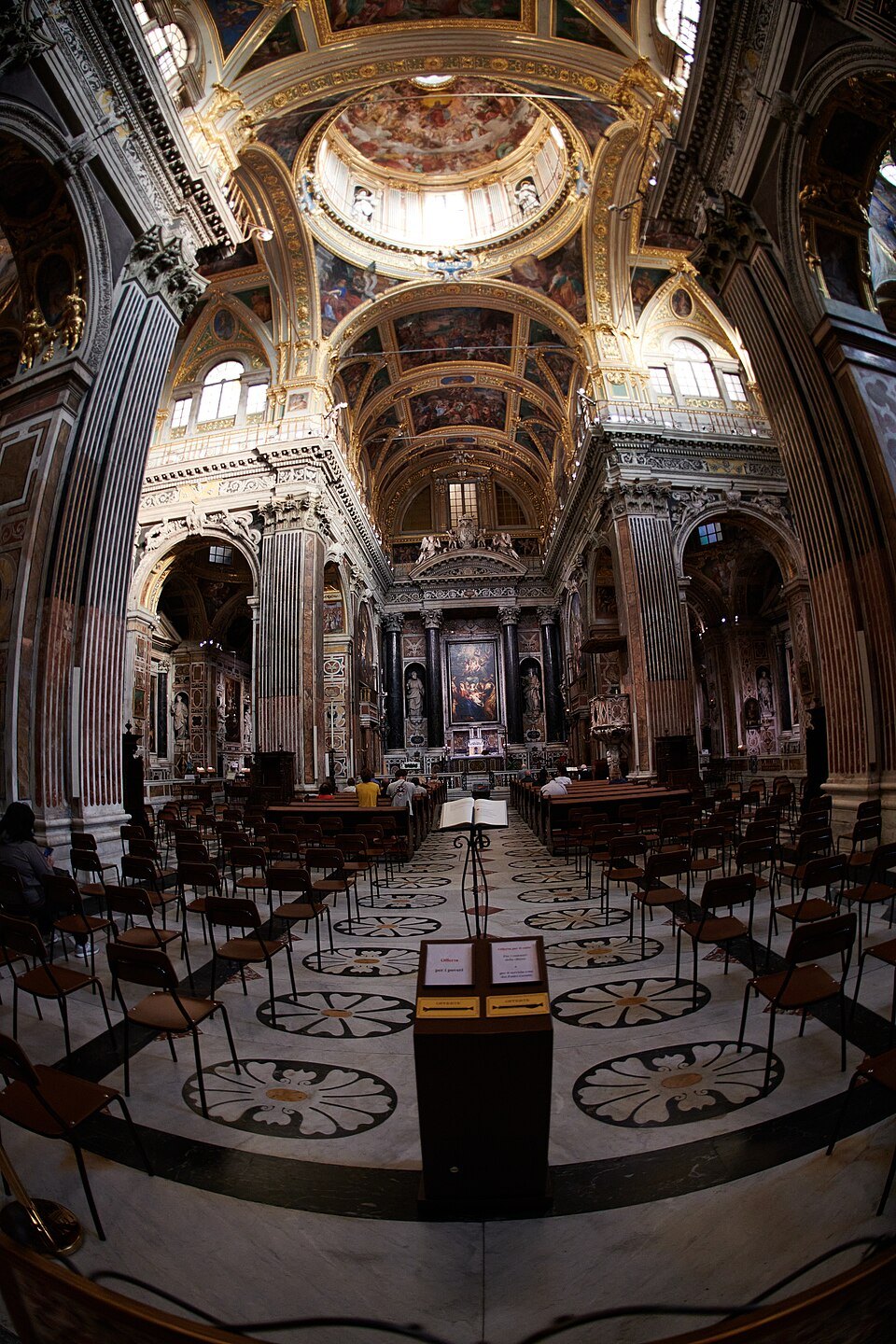 The dome of the Gesù, lit from the lantern above the crossing