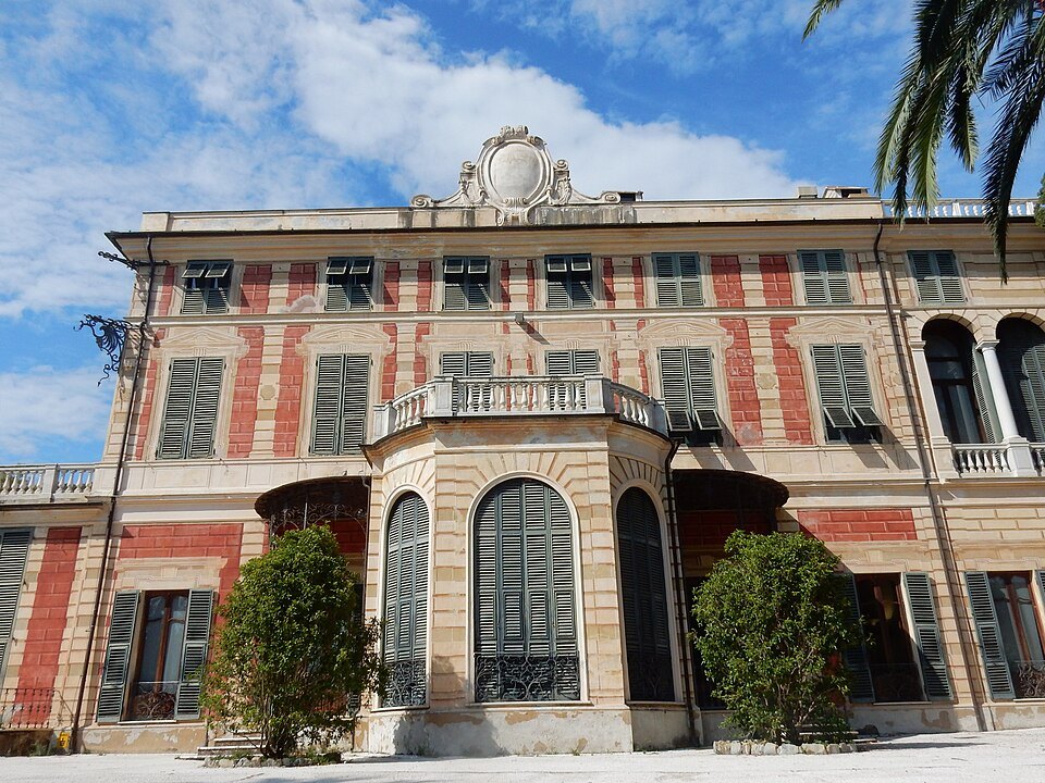 The villa of the Galleria d'Arte Moderna seen from its garden