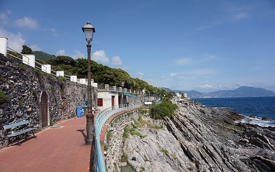 The Passeggiata Anita Garibaldi curving along the cliff